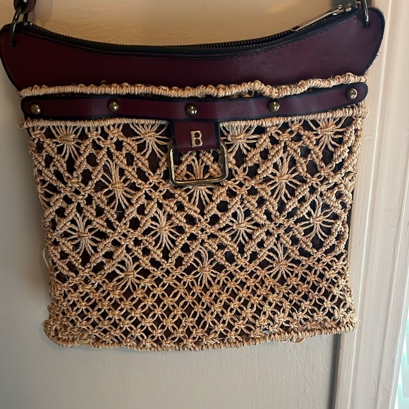 Vintage Etienne Aigner Woven Bag with Burgundy Leather Accents - Picture 3 of 8